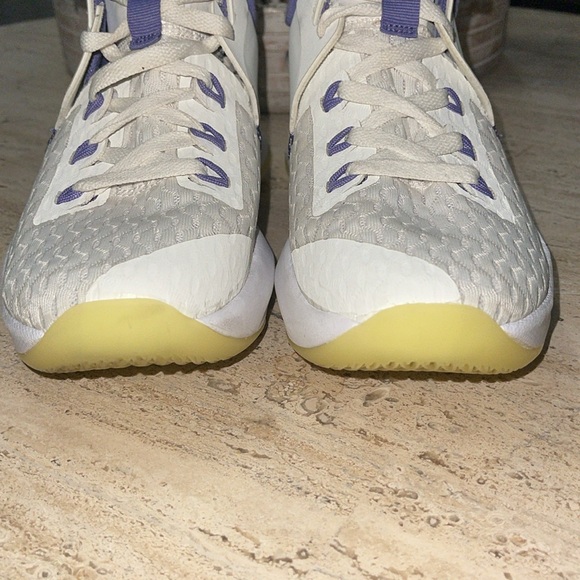 NIKE LeBron Witness 5 EP 'Summit White Metallic Bronze' CQ9381-102 Woman’s Sz 7 - Picture 16 of 16